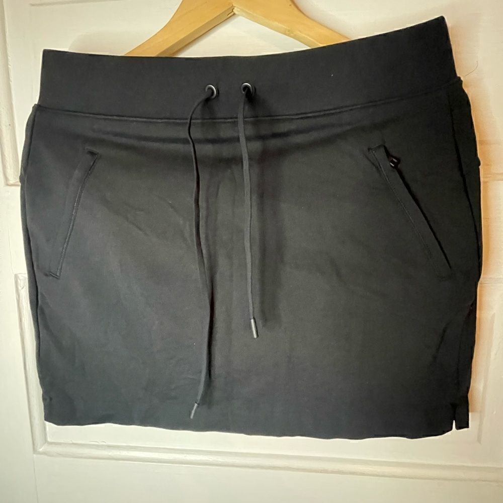 Athleta Midtown Drawstring Skort - Picture 4 of 9